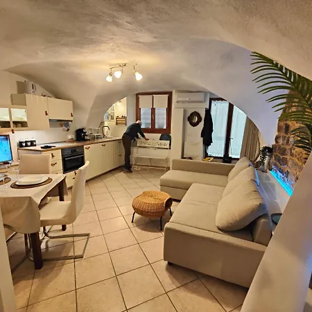 Daire La Maison De Lilly Centro Storico *